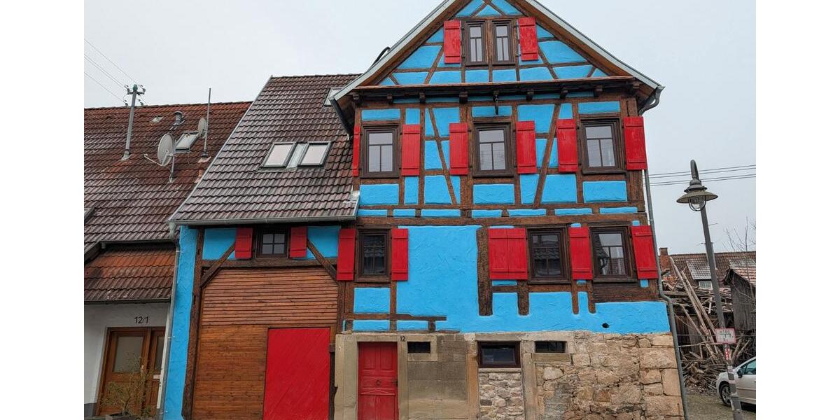Bauernhaus, Landhaus Rottenburg am Neckar - 7 Zimmer, 200 m&sup2;, 1.750&euro; | Angebot:26041525