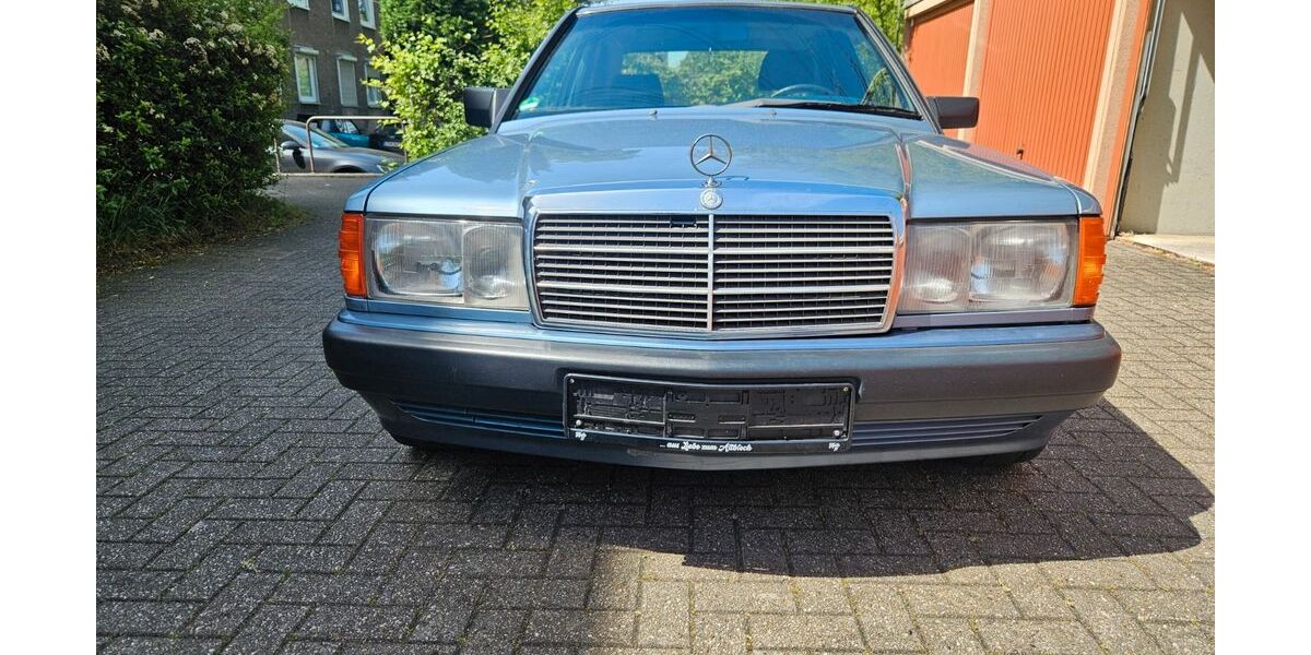 Mercedes-Benz 190 190.138 km 8.950 &euro; Bottrop 46238