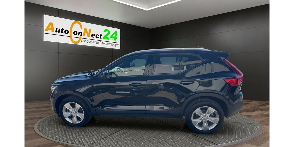 Volvo XC40 B3 Core 2WD *DKG/AHK/LED/SHZG/Kamera/ACC/PDC* 6.934 km 31.990 &euro; Bamberg 96052