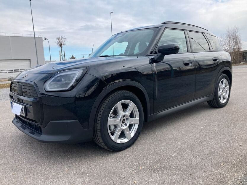 Cooper E Countryman