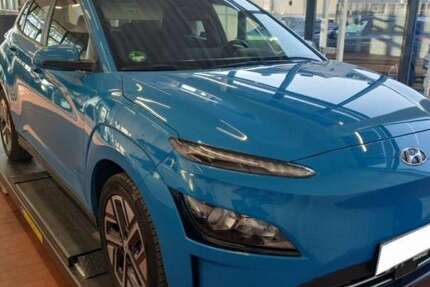 Hyundai KONA 39.101 km 17.900 &euro; Hennef 53773