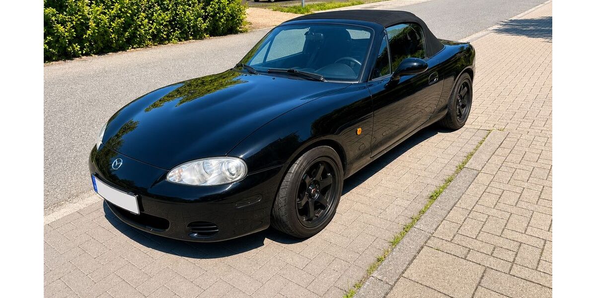 Mazda MX-5 82.000 km 7.990 &euro; Mönchengladbach 41169