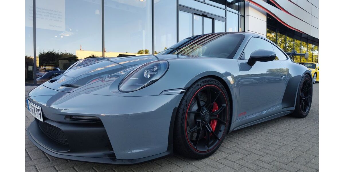 Porsche 992 3.500 km 216.000 &euro; Wolfsburg 38446