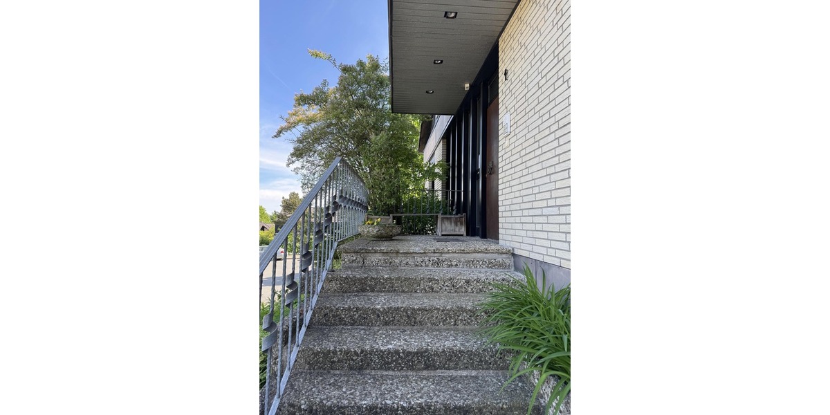 Exklusives Architektenhaus in Ochtersum - Zweifamilienhaus Hildesheim Ochtersum | Angebot:22129278