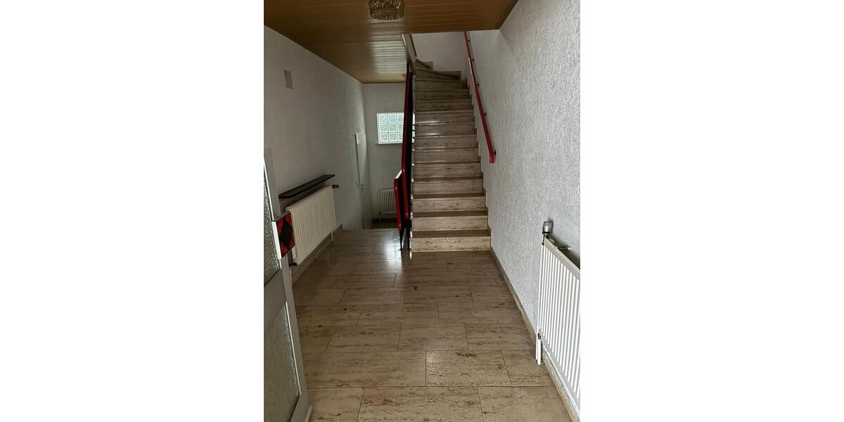 Einfamilienhaus mit Apartment zu vermieten 6 zimmer