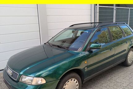 Audi A4 201.445 km 2.100 &euro; Lübeck 23556
