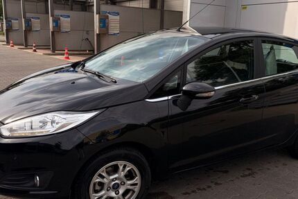 Ford Fiesta 142.000 km 5.000 &euro; Hamburg 22303