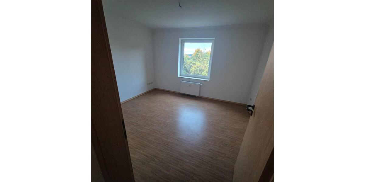 Etagenwohnung Parchim - 2 Zimmer, 62 m&sup2;, 549&euro; | Angebot:26295573