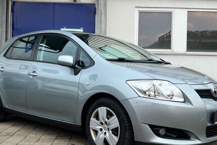 Toyota Auris 175.000 km 3.990 &euro; Lichtenstein Unterhausen 72805