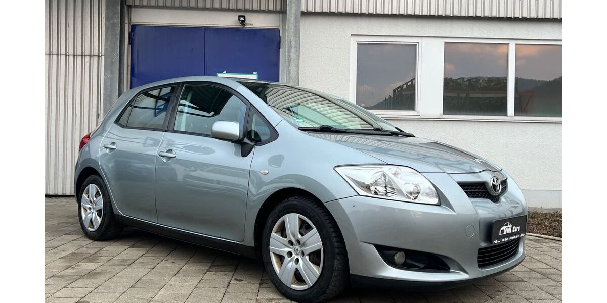 Toyota Auris 175.000 km 3.990 &euro; Lichtenstein Unterhausen 72805