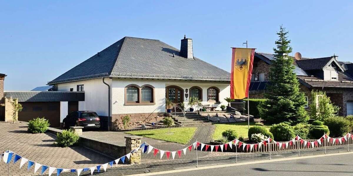 Einfamilienhaus Blankenheim-Dollendorf Dollendorf - 6 Zimmer, 170 m&sup2;, 1.300&euro; | Angebot:26701661