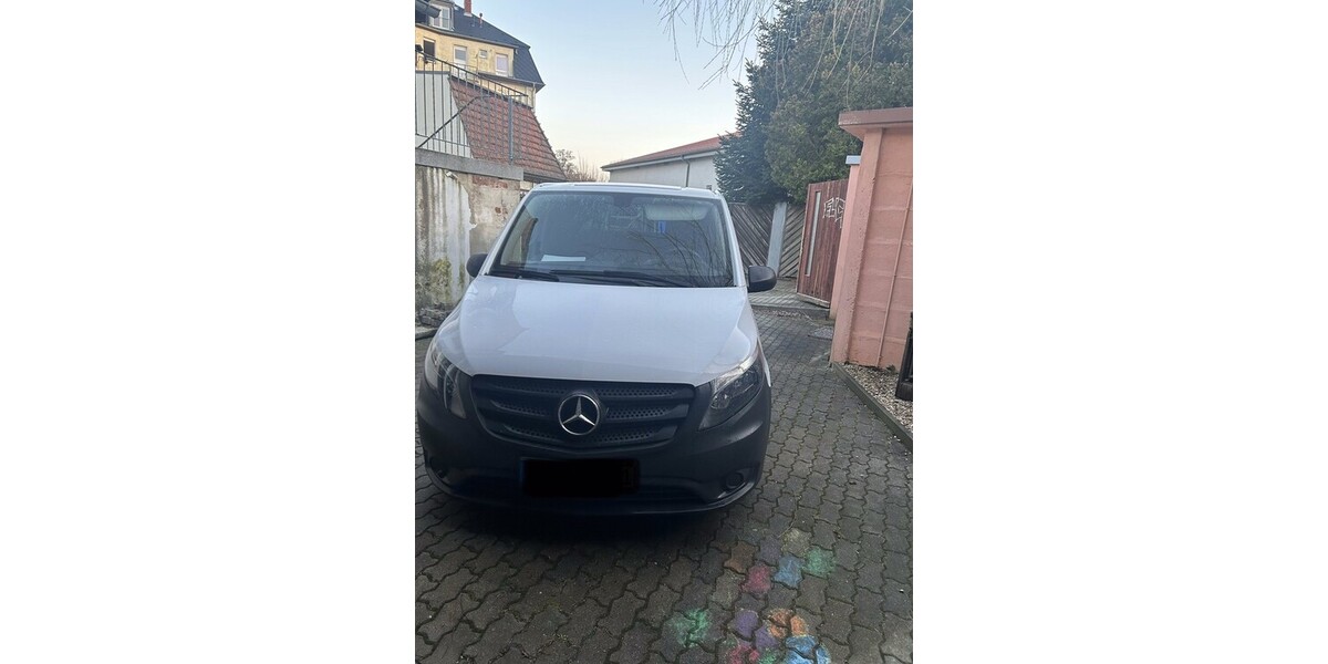 Mercedes-Benz Vito Kasten 331.000 km 11.800 &euro; Bautzen 02625