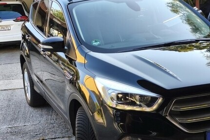 Ford Kuga 111.000 km 11.500 € Blankenfelde-Mahlow 15827