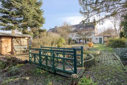 Großzügiges Zweifamilienhaus für entspanntes Mehrgenerationenwohnen mit Garten 8 zimmer