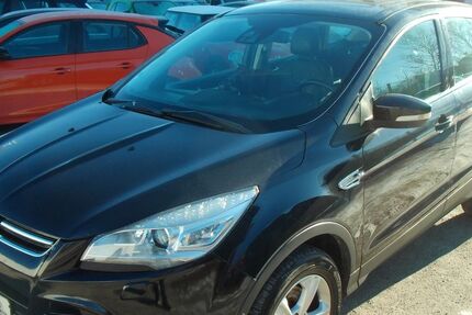 Ford Kuga 128.000 km 10.950 &euro; Waiblingen (bei Stuttgart) 71332