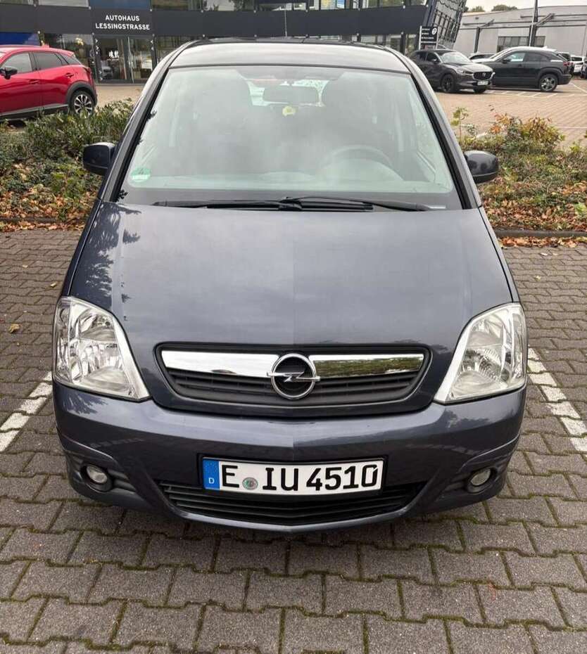 Opel Meriva 189.000 km 2.800 € Essen 45357
