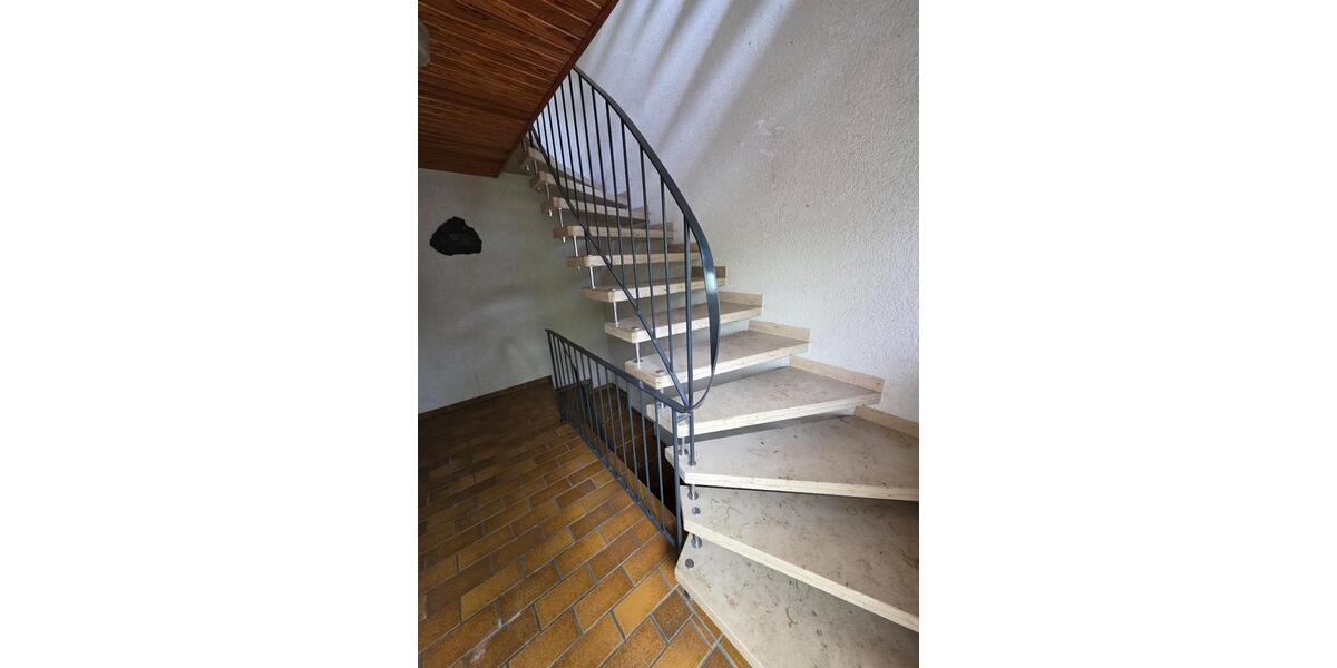 Doppelhaushälfte Küps - 7 Zimmer, 151 m&sup2;, 219.000&euro; | Angebot:26960820