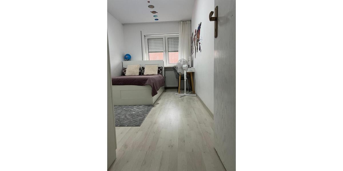 Etagenwohnung Maxhütte-Haidhof Haidhof - 3 Zimmer, 84 m&sup2;, 265.000&euro; | Angebot:27204900