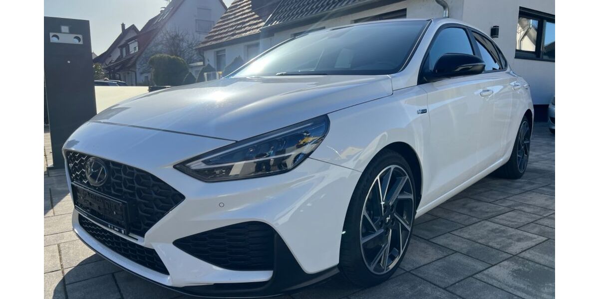 Hyundai i30 90.000 km 17.850 &euro; Mannheim 68169