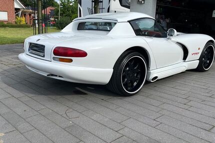 Chrysler Viper 45.236 km 74.500 &euro; Cloppenburg 49661
