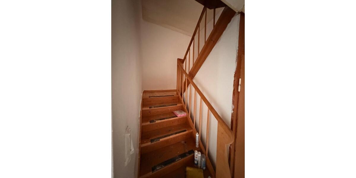 Etagenwohnung Erbach - 6 Zimmer, 160 m&sup2;, 1.300&euro; | Angebot:24983173