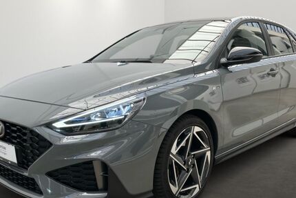 Hyundai i30 18.180 km 28.990 &euro; Cottbus 03042
