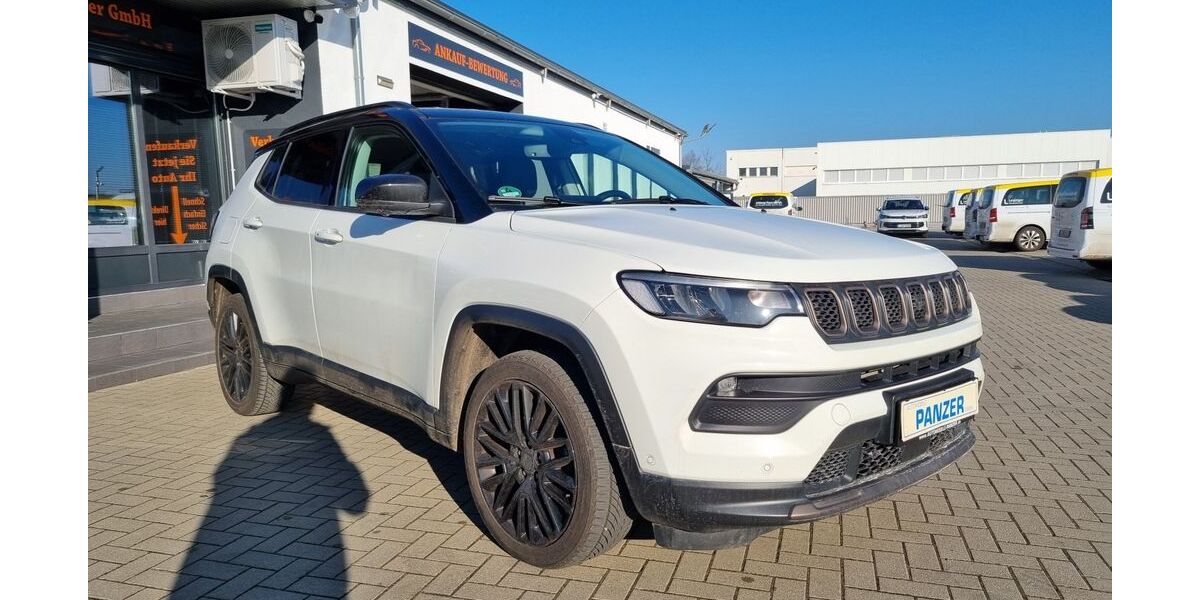 Jeep Compass 46.600 km 19.990 &euro; Leipzig 04179