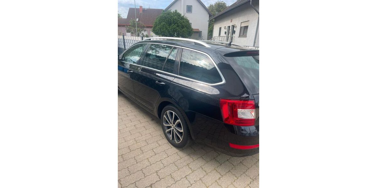 Skoda Octavia 176.000 km 9.100 &euro; Frankfurt 60327