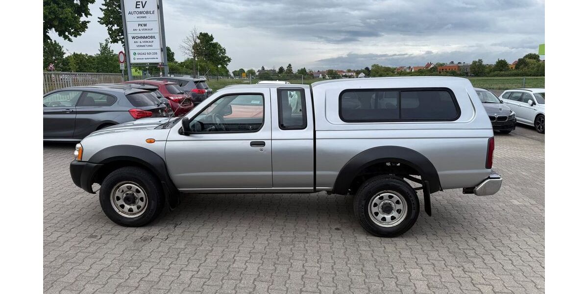 Nissan PickUp 146.000 km 7.900 &euro; Worms 67550