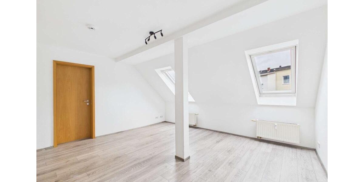 Dachgeschoßwohnung Auerbach/Vogtland Vogtland - 4 Zimmer, 77 m&sup2;, 499&euro; | Angebot:25263482