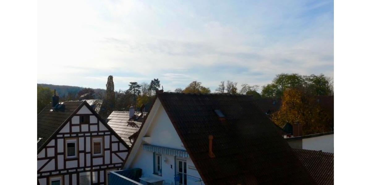 Ab 01.04.2026 Schöne 3-Zimmer Dachgeschosswohnung in Lich 3 zimmer