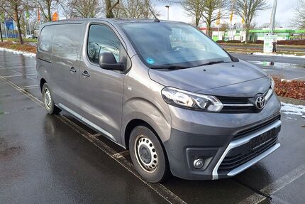 Toyota Proace (Verso) 115.000 km 14.990 &euro; Klein Schwaß 18198