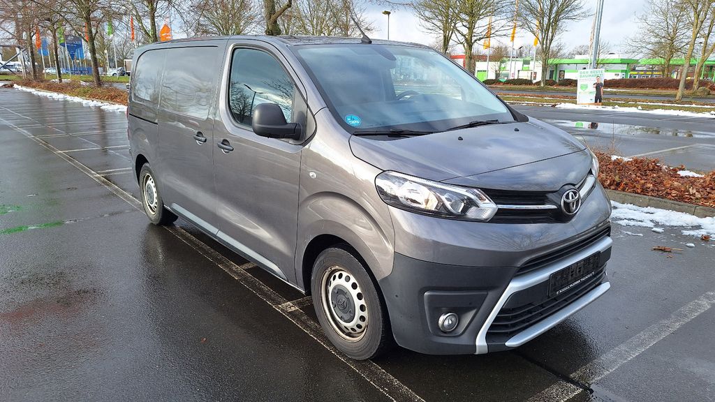 Toyota Proace (Verso) 115.000 km 14.990 &euro; Klein Schwaß 18198