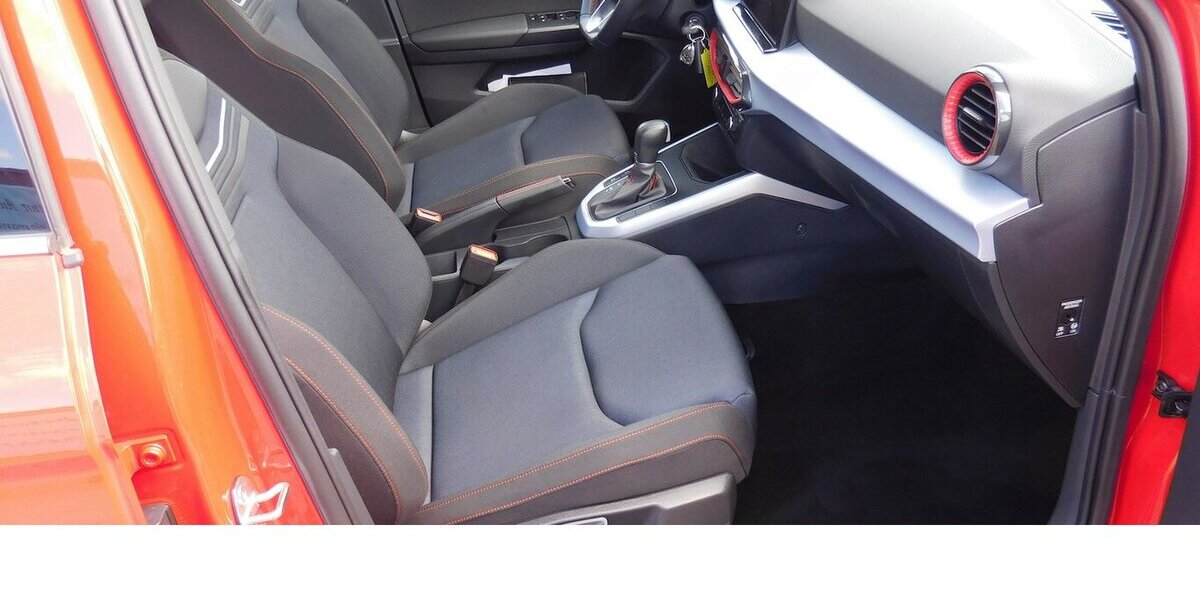 Seat Arona 1.0 FR-Line TSI BMT DSG Navi Klima Alu 14.600 km 17.990 &euro; Vordorf 38533