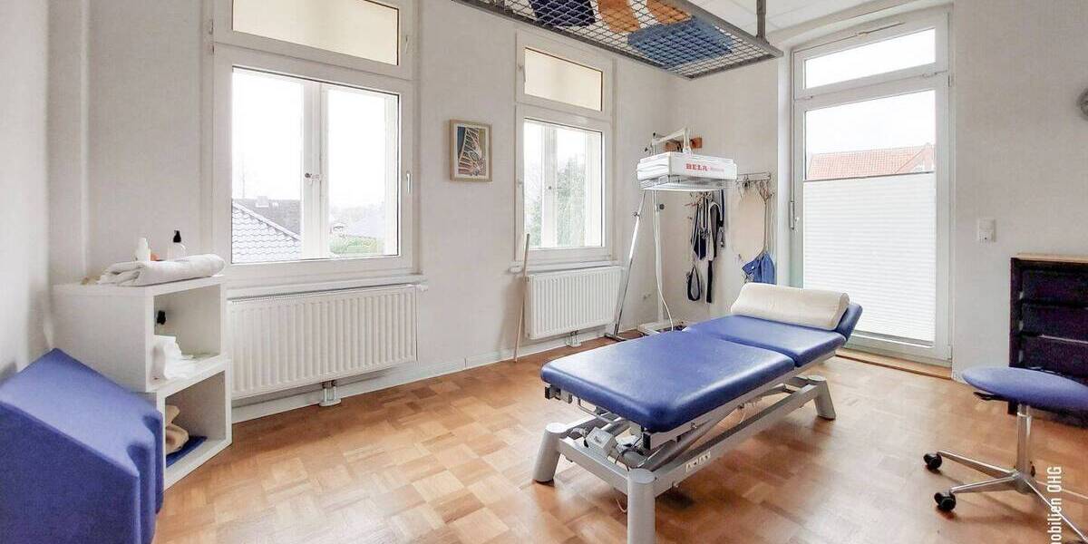 Gewerbeobjekt Drochtersen - 1 Zimmer, 235 m&sup2;, 2.900&euro; | Angebot:26798460