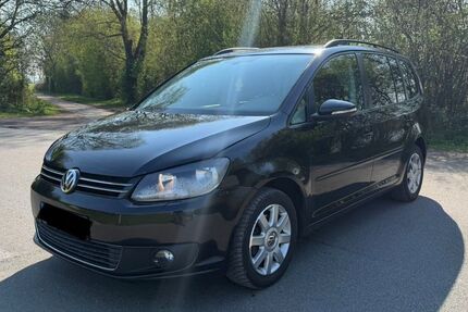 VW Touran 289.306 km 3.900 &euro; Rinteln 31737