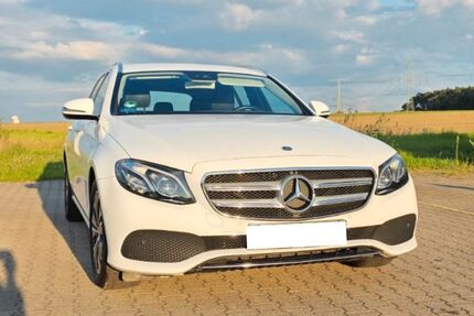 Mercedes E 200