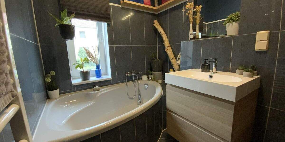 Etagenwohnung Sömmerda - 5 Zimmer, 134 m&sup2;, 210.000&euro; | Angebot:25211201