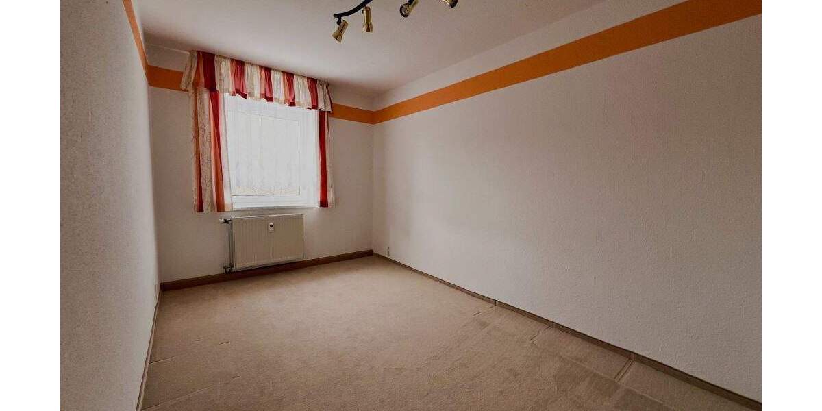 Etagenwohnung Riesa Neugröba - 4 Zimmer, 76 m&sup2;, 80.000&euro; | Angebot:25691521