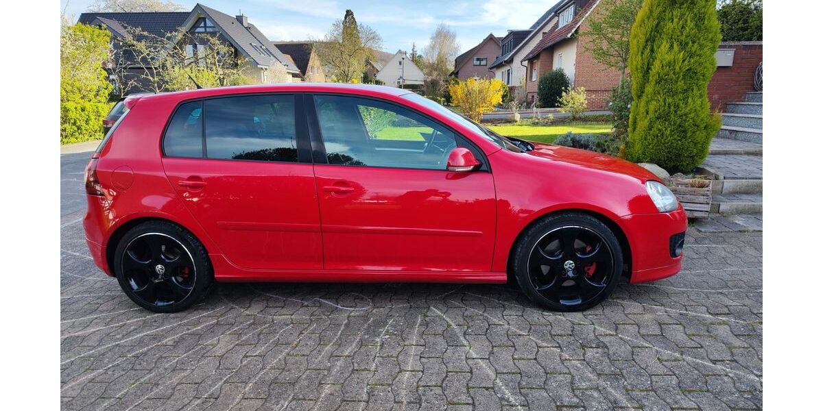 VW Golf 245.245 km 4.590 &euro; Bad Essen 49152