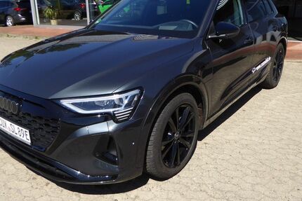 Audi Q8 27.900 km 52.750 &euro; Hemmoor 21745