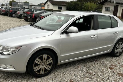 Skoda Superb 1.8 i Ambition Xenon Navi PDC SHZ 154.900 km 1.750 € Altdorf 84032