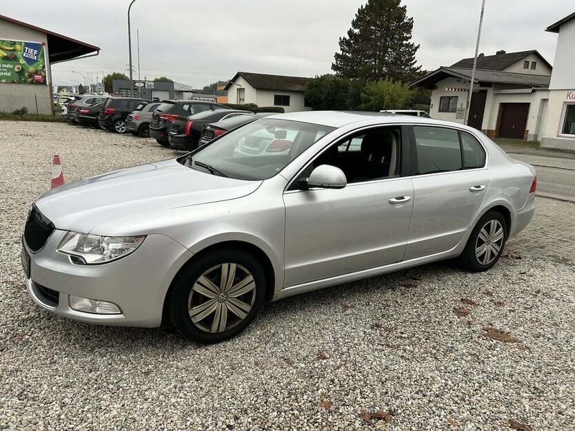 Skoda Superb 1.8 i Ambition Xenon Navi PDC SHZ 154.900 km 2.000 € Altdorf 84032