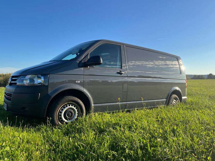 VW T5 Transporter 256.627 km 11.000 € Bad Birnbach 84364