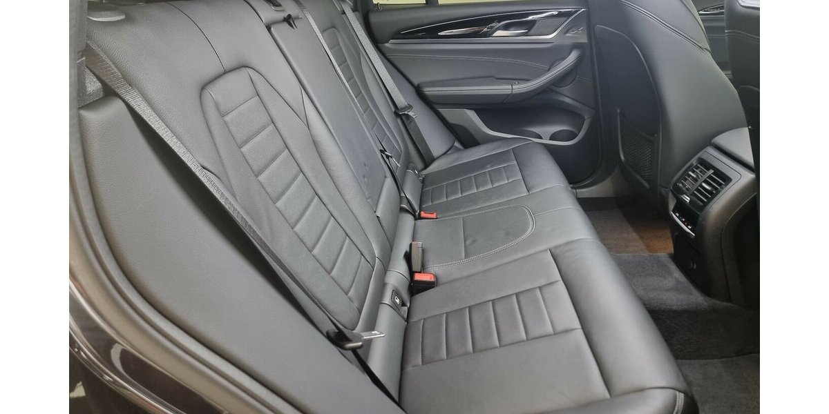 BMW X3 2.0 dA sDrive18 xLine LED AHK HeadUp Hifi 99.800 km 28.850 &euro; Garrel 49681