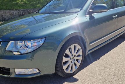 Skoda Superb 52.200 km 11.900 &euro; Wolnzach 85283
