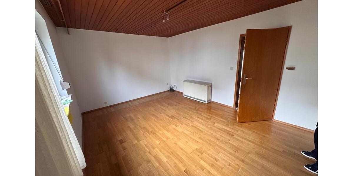 Renoviertes Einfamilienhaus nur für Familie zur Miete 8 zimmer