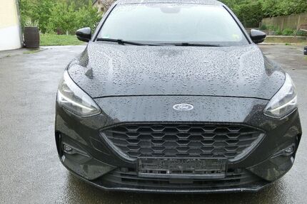 Ford Focus 146.000 km 9.900 &euro; Oberviechtach 92526