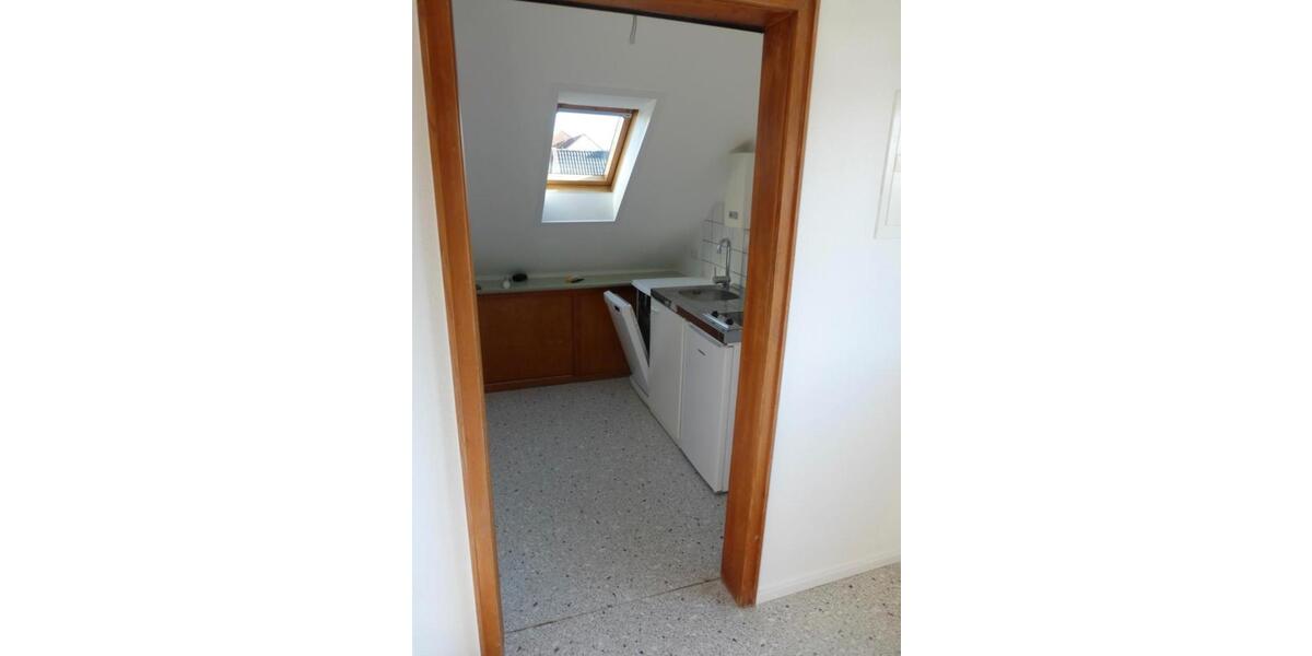 Dachgeschoßwohnung Ingelheim am Rhein - 2 Zimmer, 40 m&sup2;, 650&euro; | Angebot:26350354