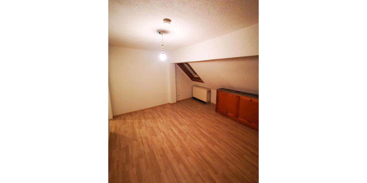 Dachgeschoßwohnung Altenberg - 2 Zimmer, 50 m&sup2;, 328&euro; | Angebot:24552324